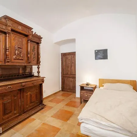 Apartment Perunika In Center Of
